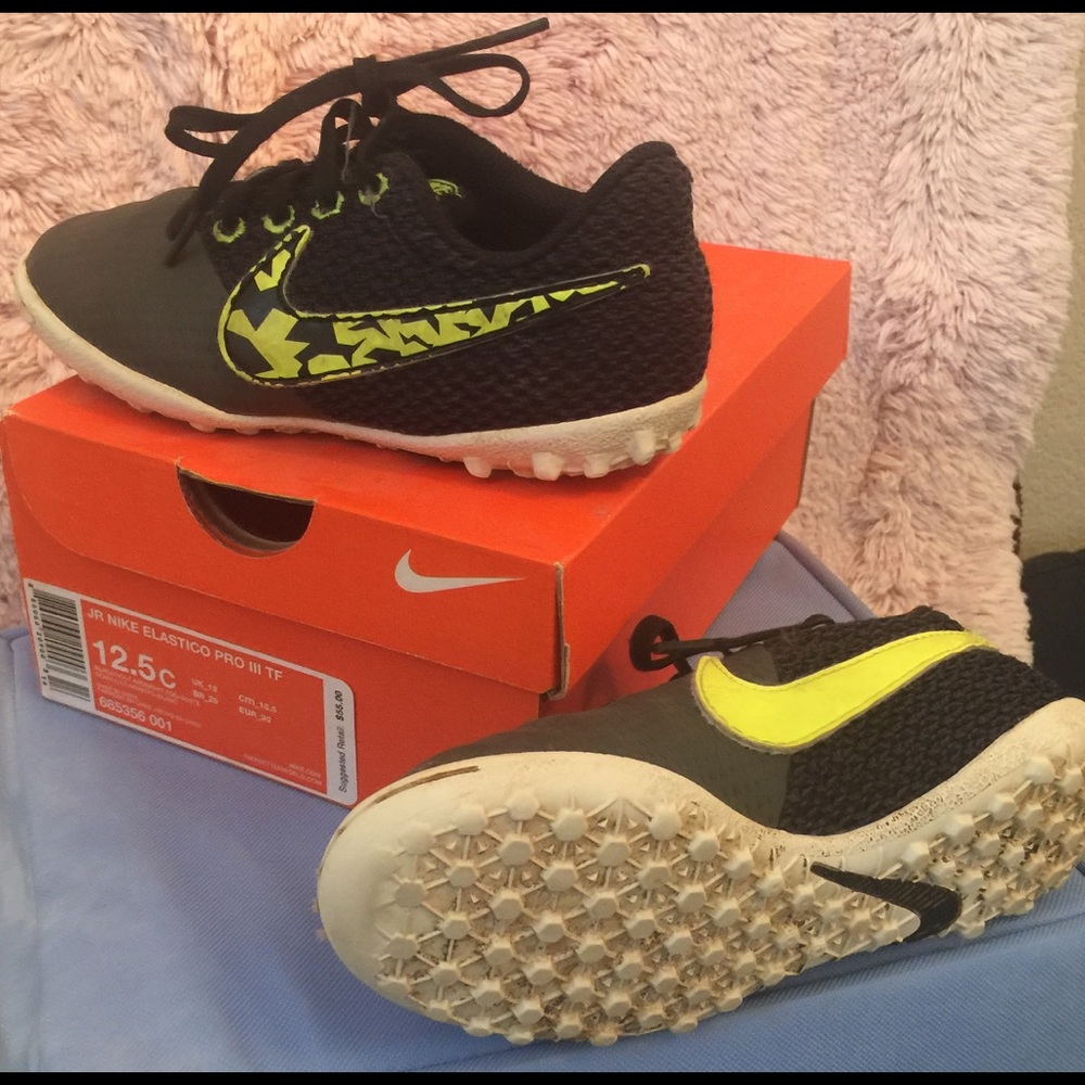 Boys Nike Sneakers